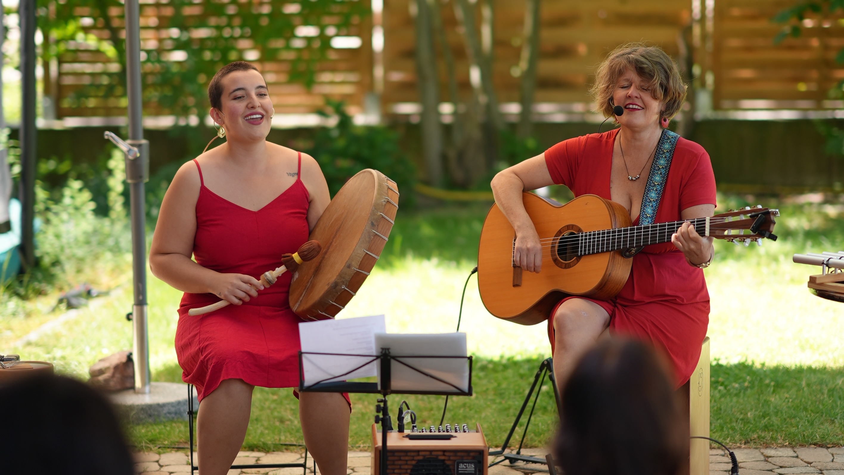 DragonFlies Konzert: Side by Side - Folk, Singer-Songwriter, Weltmusik, Improvisation