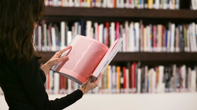 Sprechen über zeitgenössische Kunst