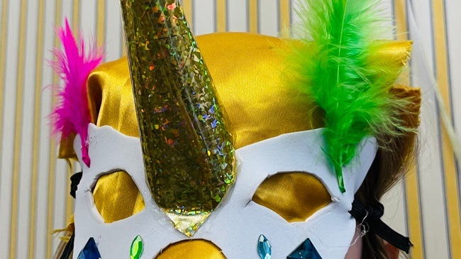 iz art Ferienatelier bei JUNO (Fasching)