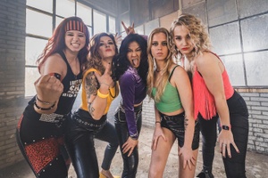 TWISTED SISTERS „All Female TWISTED SISTER Tribute Band“