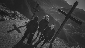 Totengott // Jade // Hallucinate