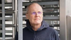 Die Ukraine – 40 Jahre Chornobyl, vier Jahre russische Vollinvasion. Diskussion und Zeitzeugenbericht mit dem Ukraine-Korrespondenten und Journalisten Bernhard Clasen