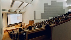 Campus Center - Hörsaalzentrum/ Servicestellen