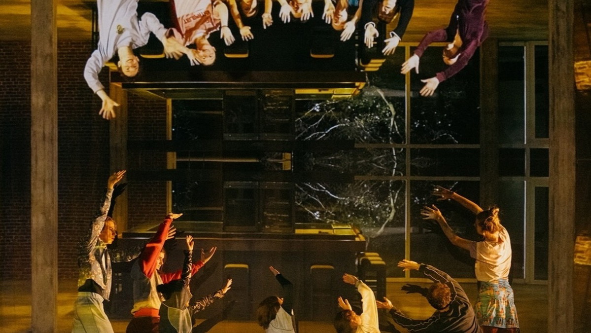 "Run Time Anomaly" von Simon Steen-Andersen mit der Jugendtanzcompany Sasha Waltz & Guests