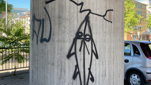 Harald Naegeli Graffiti-Tour unter der Rheinkniebrücke