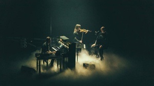 ISABELLE LEWIS feat. Valgeir Sigurðsson, Benjamin Abel Meirhaeghe & Elisabeth Klinck