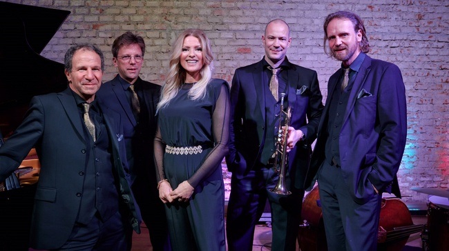 Christmas Jazz mit Jasmin Bayer & Band