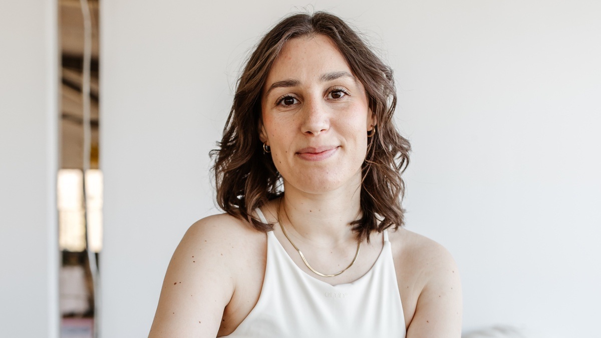 Mangala Yoga I Laura Schneider