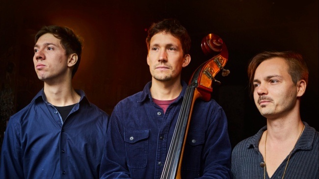 open excess - mixed-abled Jazz Trio & Gäste mit Special Guest: Mischa Gohlke