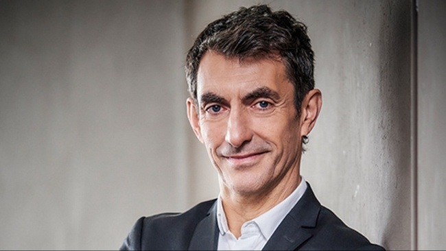 Knacki Deuser: Humorintelligenz