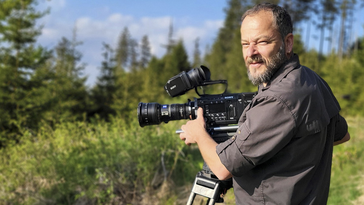 Titelbild der Veranstaltung Der Wald, das Klima und die Biodiversität – Jan Haft im Gasometer Oberhausen