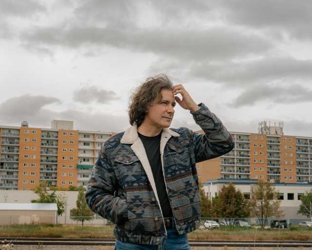 Slow Leaves (Singer-Songwriter, Folk, Psych-Rock)