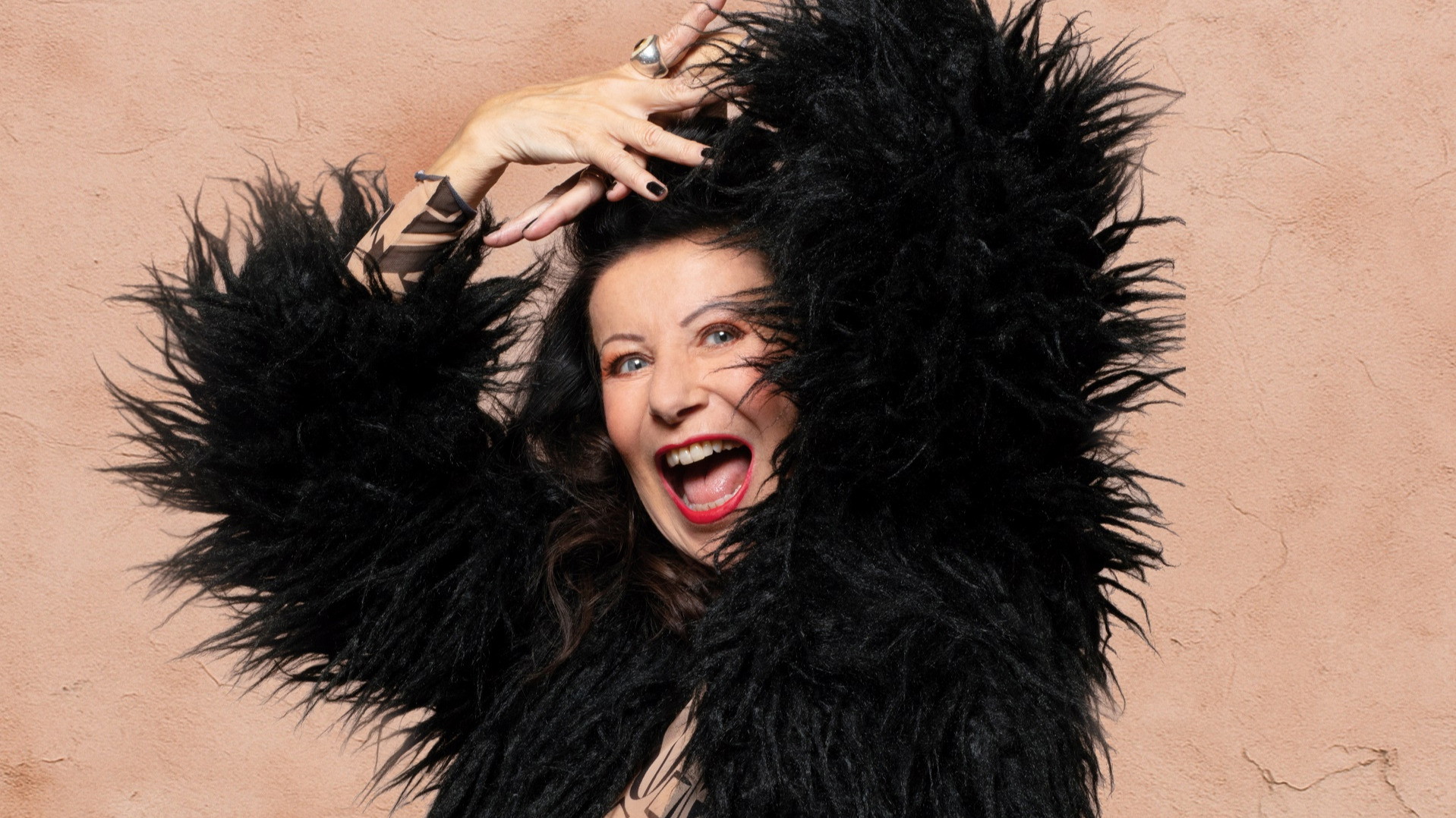 Premiere: Patrizia Moresco "Außer Kontrolle — wer ist hier verrückt?" (Comedy)