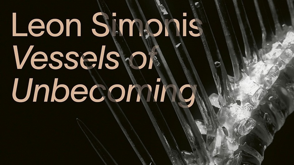 Ausstellungseröffnung Leon Simonis Vessels of Unbecoming
