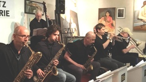 JERRY TILITZ WITH NANCY'S GALERIE ALL STARS