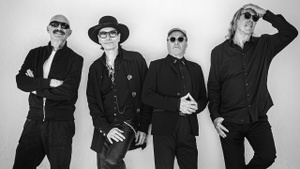 BEAT performing KING CRIMSON