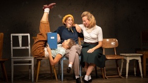 Caroline Tajib-Schmeer: Faschingsdienstag 1945