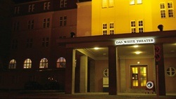 DAS WEITE THEATER