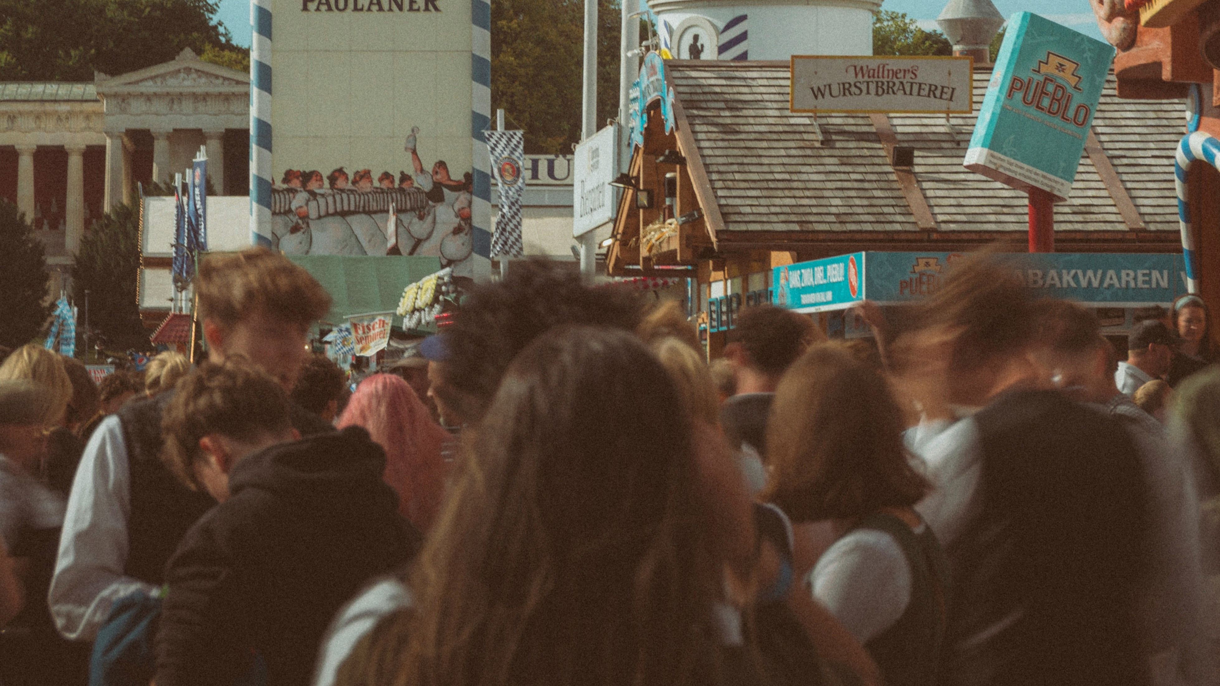 🍻 Allein aufs Oktoberfest? Finde deine Oktoberfest-Crew