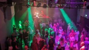 80s & 90s Disco -Die Retro-Party mit DJ Andy für ALLE