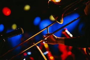 TEA TIME SWING mit THE SWINGIN' BLUEBIRDS
