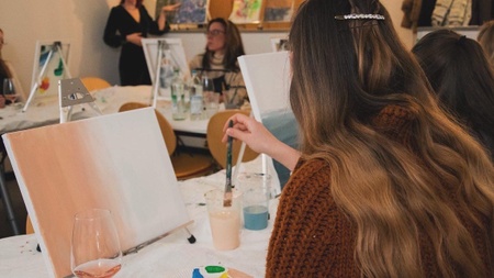 Kunst & Kulinarik - Workshop: Layering Malkurs, Wein & 3‑Gänge‑Menü & Weinbegleitung| Taste the Art