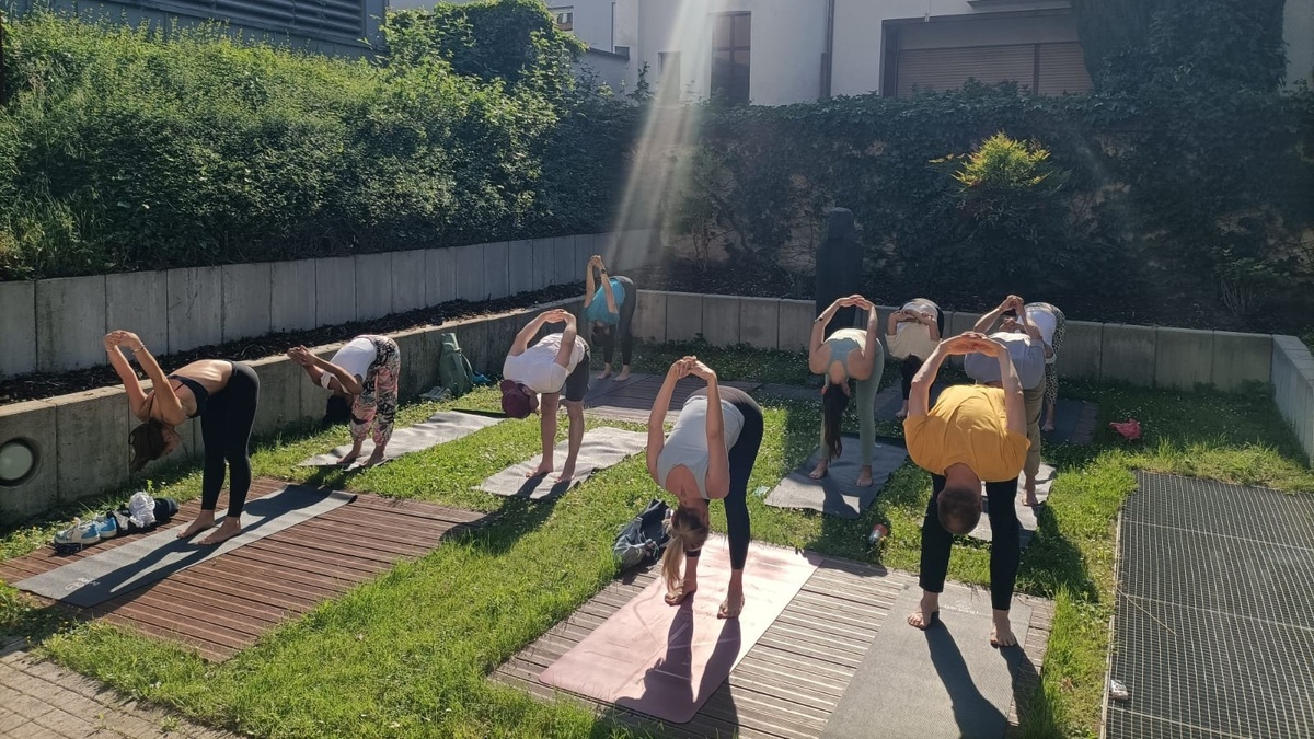 Outdoor-Yoga im Prinz-Max-Palais