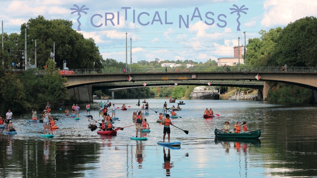 Critical Nass