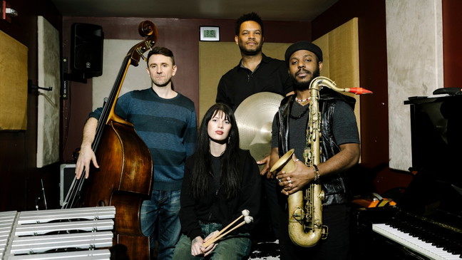 JAKOB DREYER QUARTET (US)