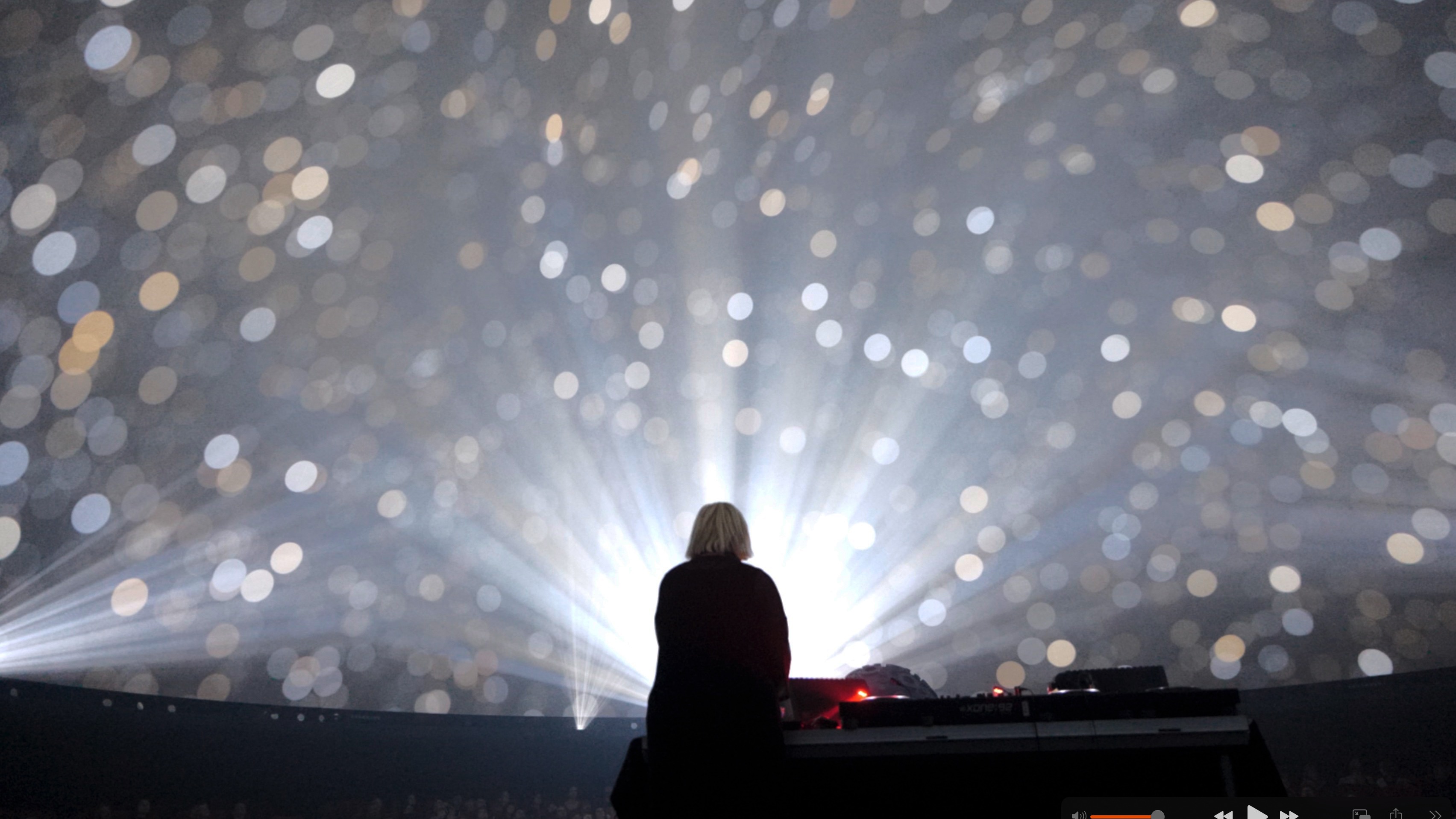 Electric Lights – Women in Electronic Music (VOL.4) | Katja Ruge & Special Guest Lady Starlight