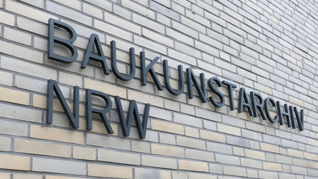 Zur Zukunft der Kirchenbauten (Juni)