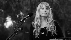 Ashley Davis: Akustik-Konzert im Cityoga Darmstadt