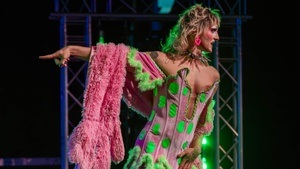 1. Mai Tanznacht: 80s/90s/00s Dance Party with Harpy Fatale