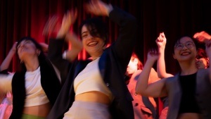 OnView – Dance: Open House mit Tanzkurs & Performance