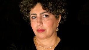 AUF EINEN MOKKA MIT SUE UND YILDIZ ÇAKAR