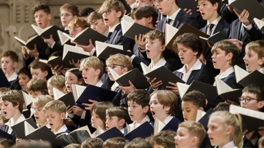 Mozart: Große Messe in c-Moll | Gedenkkonzert des Dresdner Kreuzchores