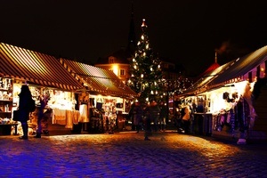 Heidelberger Weihnachtsmarkt auf dem Kornmarkt