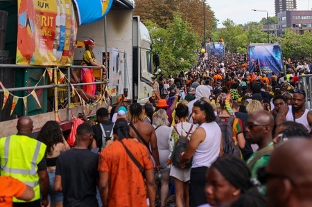 Straßenumzug: Karneval der Kulturen