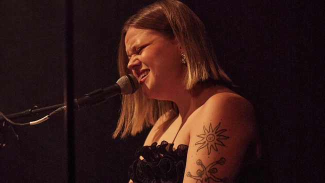 Lina Maly live in Dresden 🧳