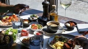 JAZZ Brunch mit DJ Mitch Alive