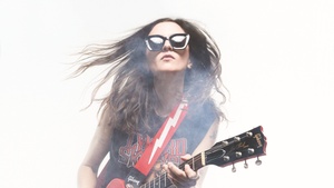 Laura Cox „Troubled Tour 2026“