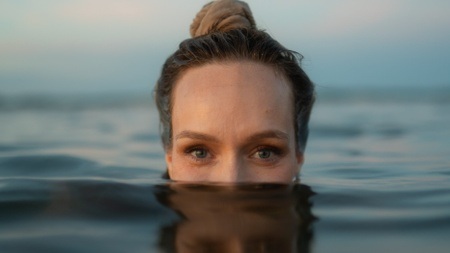 SARAH WEISS & BAND »BACK TO SURFACE« ALBUM RELEASE TOUR | SUPPORT: HARBOUR VIOLET