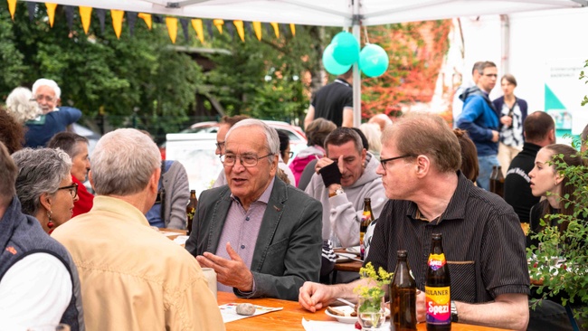 Erinnern, begegnen, Zukunft gestalten! - Mitgliederversammlung und Nachbarschaftsfest