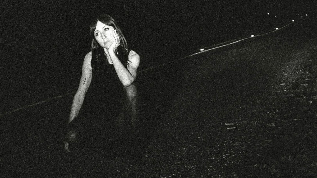 Titelbild der Veranstaltung Lauren Lakis (Texas-Berlin / dreamgaze, alt. rock)+ Izzy Outerspace (Los Angeles / alt. rock, pop)