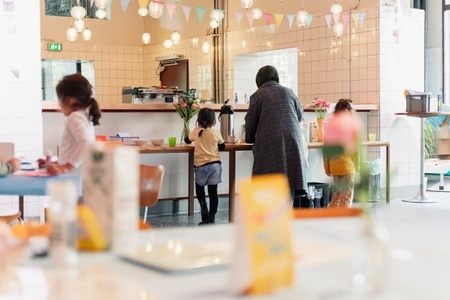 PACT Café – Begegnungsraum und Spielfläche für Kinder