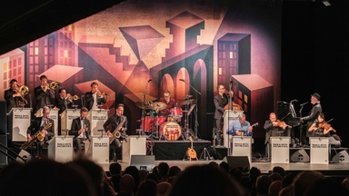 Moka Efti Orchestra