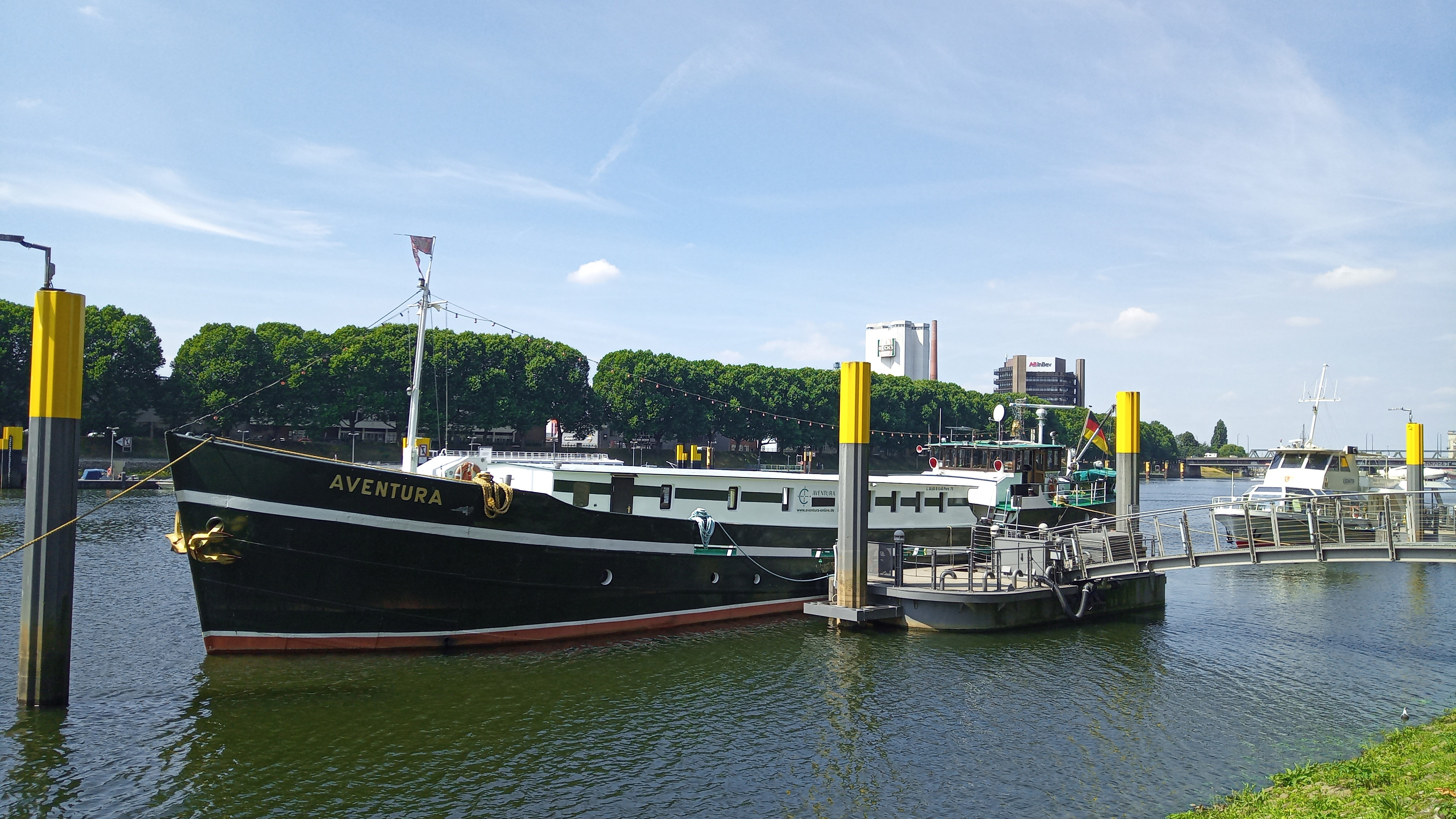 Maritime Woche - Die Geschichte eines Küstenmotorschiffs