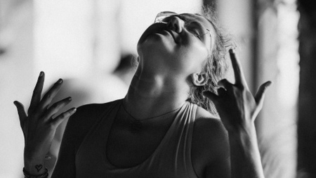 Body Waves - Intuitive Dance to Indie Music