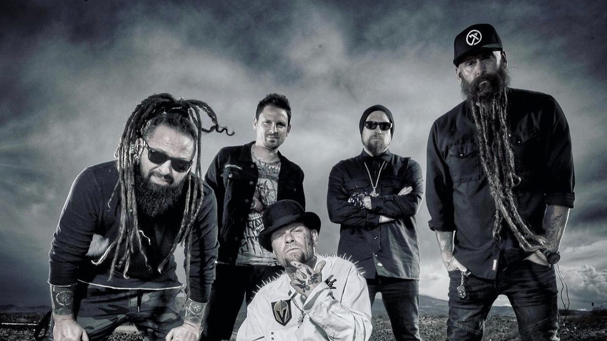 FIVE FINGER DEATH PUNCH