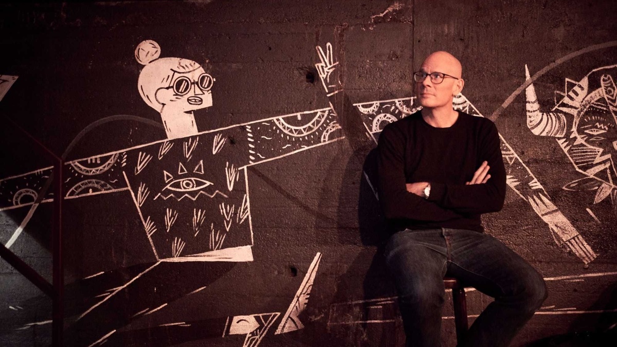 „111 sportliche Impulse, die schlau & glücklich machen“ – Sportwissenschaftler Stefan Schneider spricht im Domforum